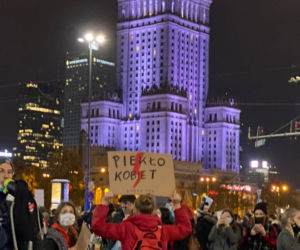 Rondo de Gaulla w Warszawie: Trwa Ogólnopolski Strajk Kobiet