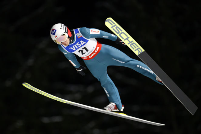 Pogoda storpedowała niedzielne skoki w Ruce. Jury nie zwlekało z decyzją