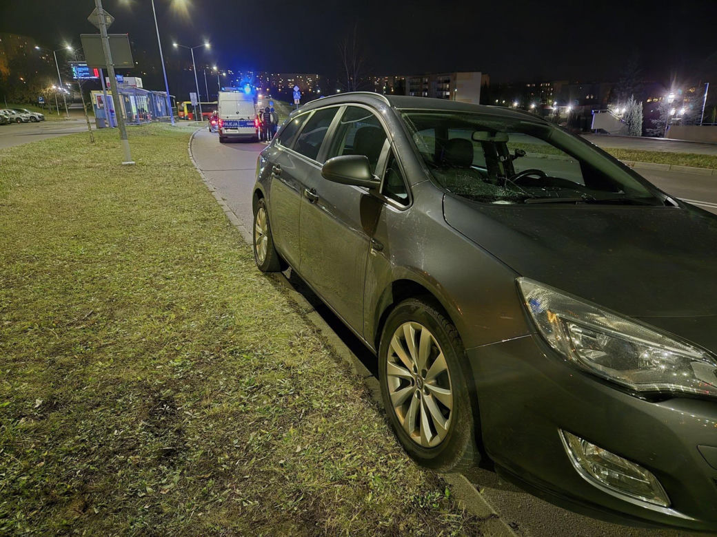 Tarnów. Dziewczynka potrącona przez przejście dla pieszych. 12-latka z urazem głowy i biodra trafiła do szpitala
