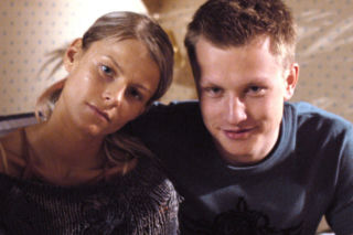 Pierwsze odcinki Na Wspólnej robią furorę. Jak zmienili się aktorzy?