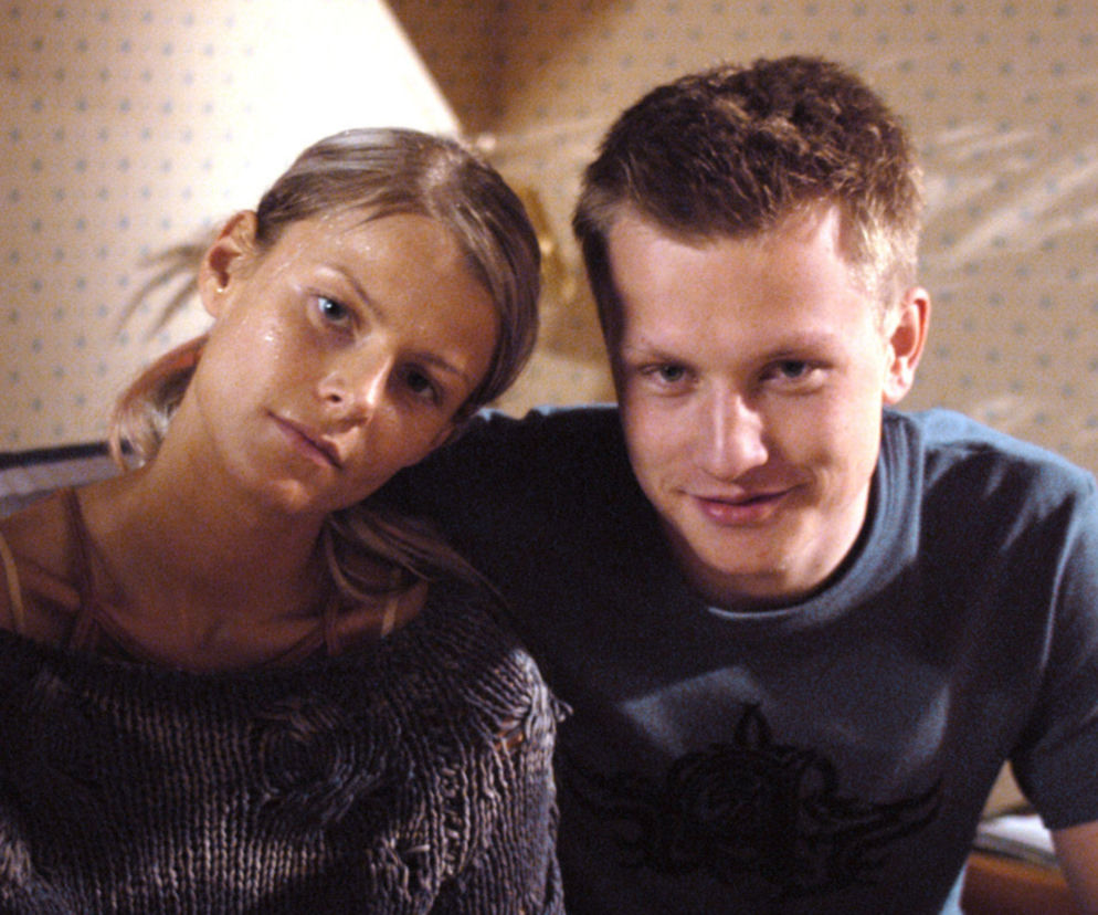 Pierwsze odcinki Na Wspólnej robią furorę. Jak zmienili się aktorzy?