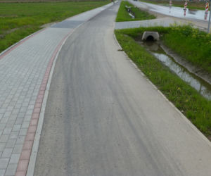 Droga rowerowa wzdłuż ul. Lubelskiej przy lotnisku