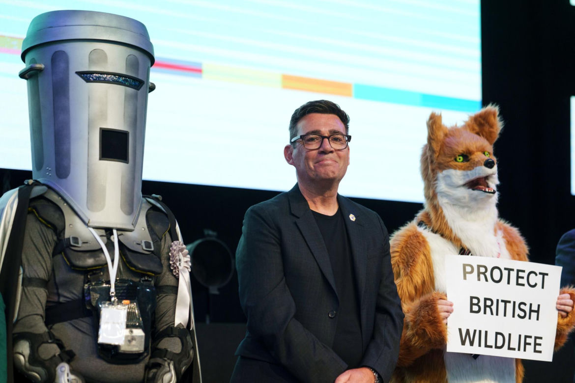 Andy Burnham został w poniedziałek 59. premierem Wielkiej Brytanii - potwierdził Pałac Buckingham