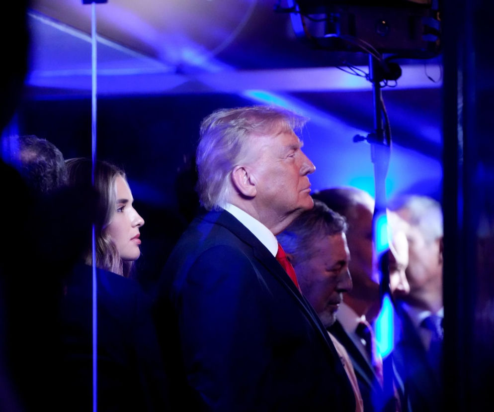 Trump wygwizdany przez kibiców na meczu finałowym NBA w Nowym Jorku, wcześniej zasnął