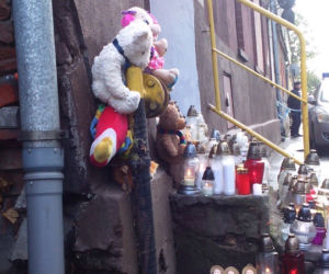 Pożar w Inowrocławiu. Zginęły matka i córki - relacja z miejsca zdarzenia