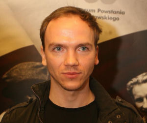 Jan Komasa, Miasto 44