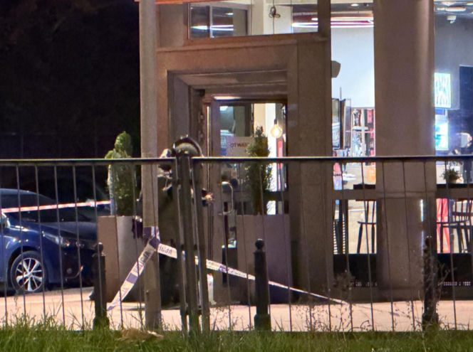 Akcja kontrterrorystów na stacji paliw w Warszawie. Ulice zostały zablokowane