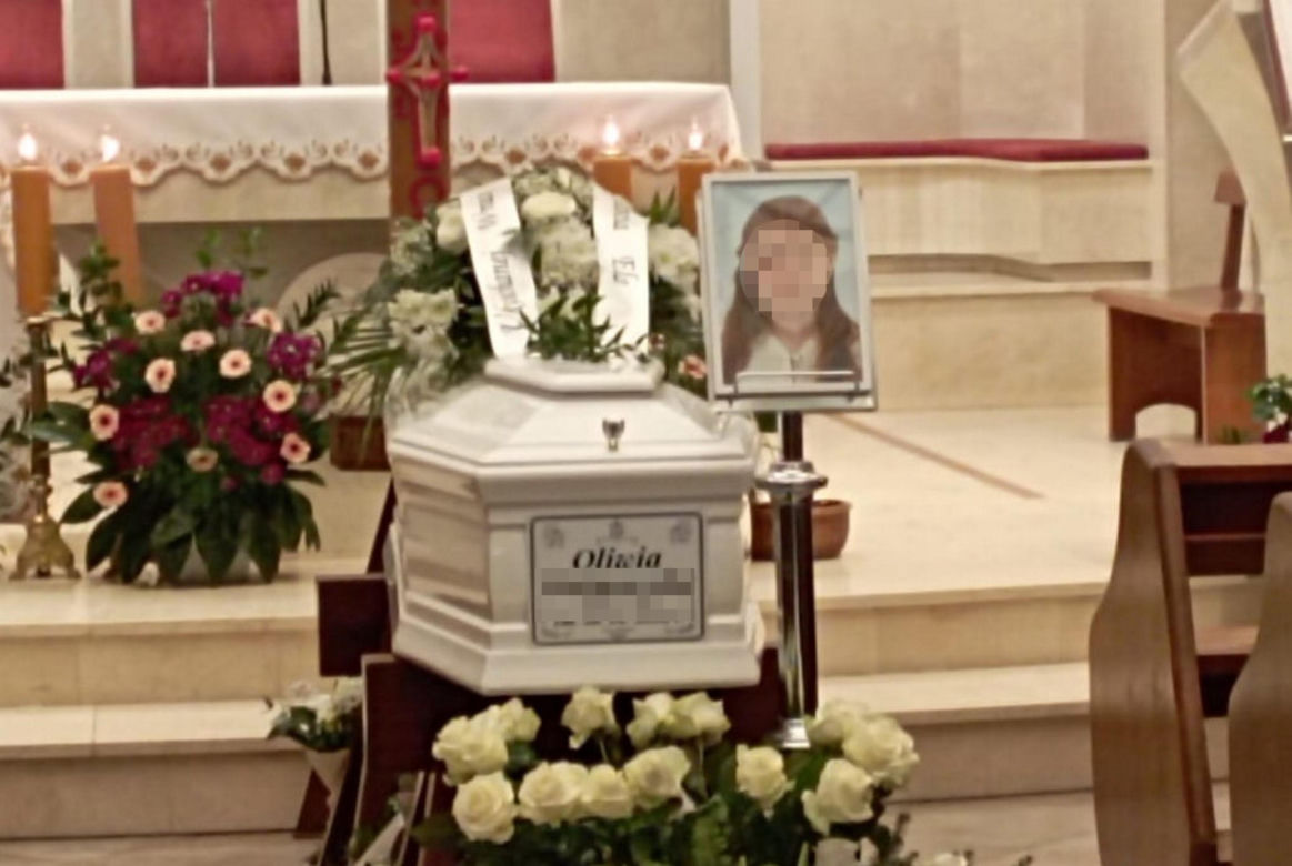 Potwór" odebrał życie 13-letniej Oliwii. Morze łez na pogrzebie