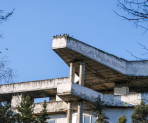 Marzył o domu w amerykańskim stylu, ale coś poszło nie tak. Dziś z tej ruiny śmieją się w całej Polsce