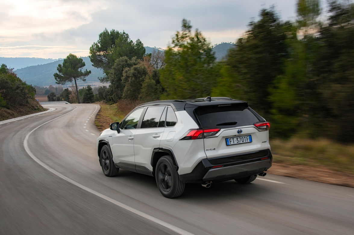 Toyota RAV4 2.5 Hybrid Dynamic Force