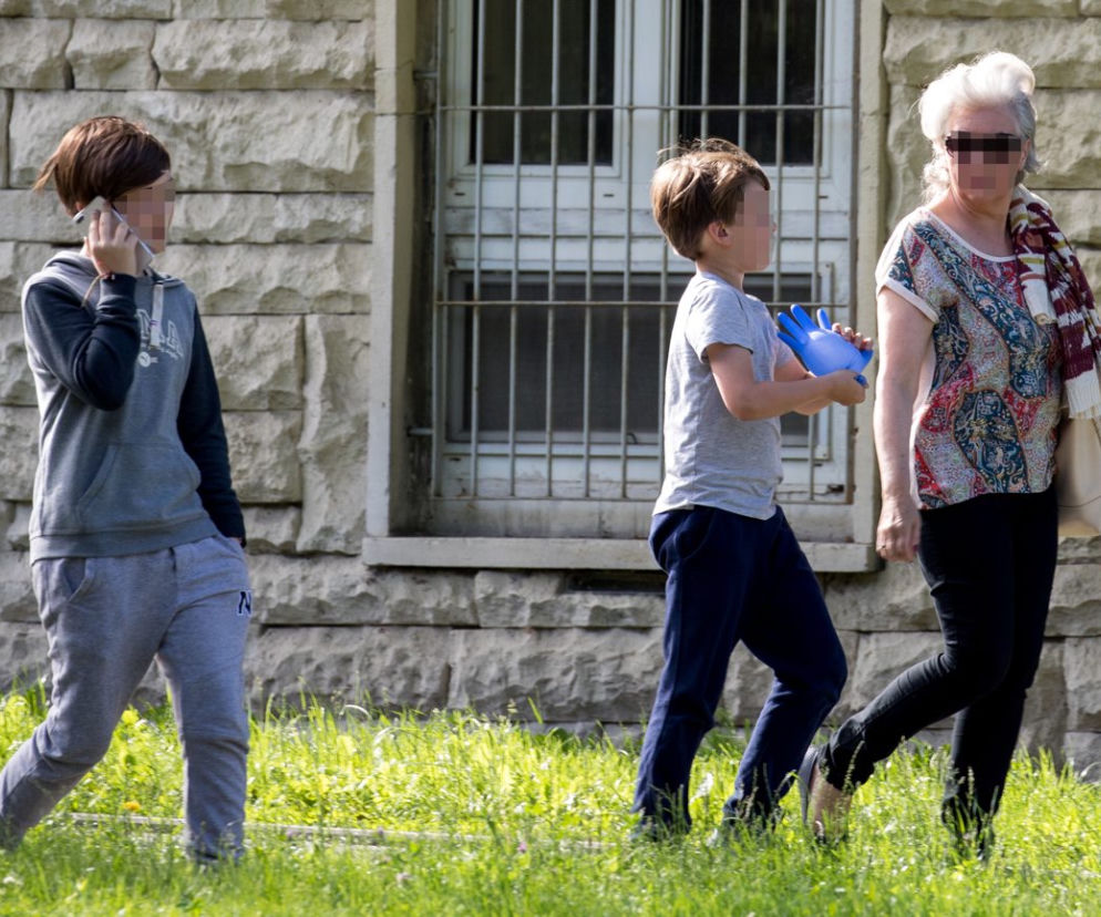 Roksana Gąska i dzieci Jacka Rozenka z wizytą w szpitalu