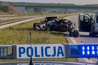 Czołowe zderzenie na autostradzie A1. Kierowca wjechał pod prąd