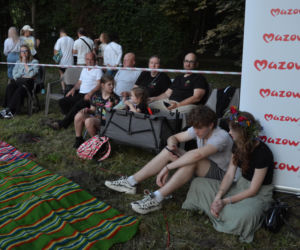 Dawne słowiańskie obrzędy ożyły w Parku Aleksandria w Siedlcach. Zespół Chodowiacy zaprezentował widowisko „Kupalnocka”
