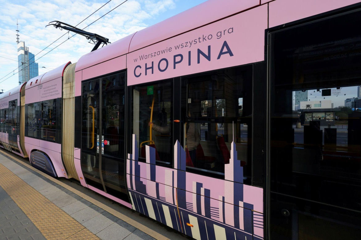 Chopinowski tramwaj i pociąg metra w Warszawie