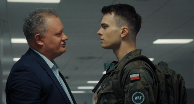 M jak miłość odc. 1916. Tomek Kubicki (Chris Cugowski), ojciec Justyny (Jan Wojtyński)