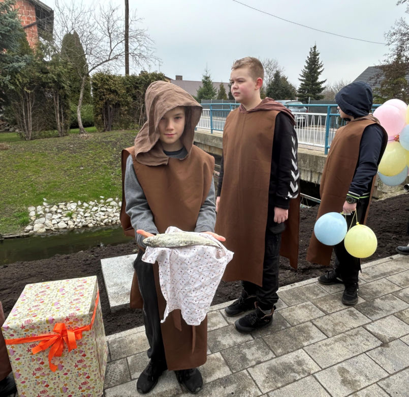 Rzeźby Szewczyków nową atrakcją Kazimierza Biskupiego