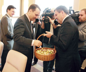 Premier cukierek Piechociński