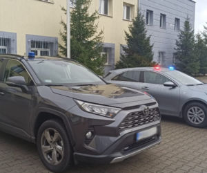 Nowe nieoznakowane radiowozy w Ostródzie