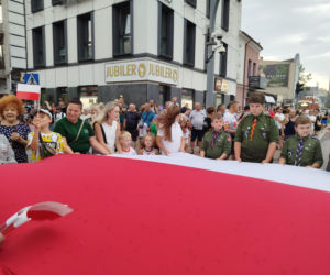 „Cześć i chwała bohaterom!”. Siedlczanie spotkali się w centrum miasta, by uczcić 82. rocznicę wybuchu Powstania Warszawskiego