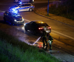 Wypadek w Krakowie. Nie żyją dwie osoby potrącone przez samochód na chodniku