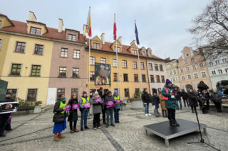 Marsz ciszy w Jeleniej Górze