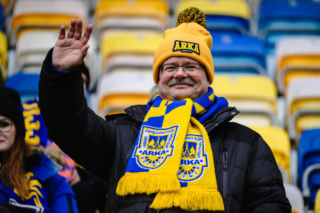 Arka odwróciła losy meczu. Fatalny początek i wielka ulga. Mamy zdjęcia kibiców z Gdyni