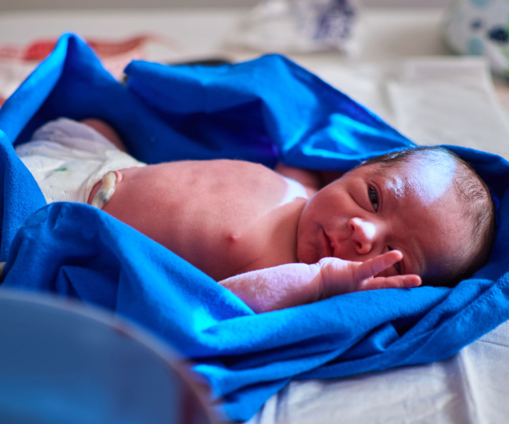 Takie porody zdarzają się niezwykle rzadko! Zobacz, gdzie urodziły te kobiety