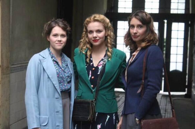 Wojenne dziewczyny Ewka Fronczak (Vanessa Alexander) Marysia Joachim (Aleksandra Pisula) Irka Szczęsna (Marta Mazurek)