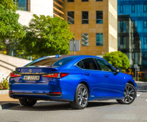 Lexus ES300h F Sport