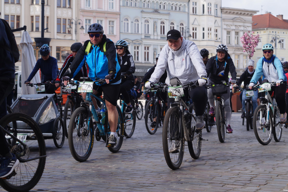Bydgoszczanie na rowerach rozpoczęli nowy sezon turystyczny! Chętnych nie brakowało [ZDJĘCIA]