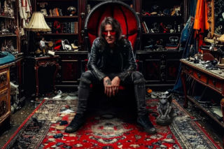 Skid Row wciąż bez wokalisty - a basista wyda debiutancki album! Plejada gwiazd na krążku Rachela Bolana