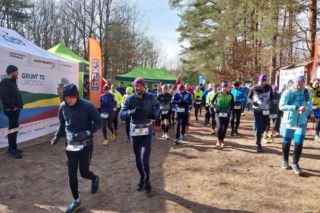 Biegowe spotkanie nad jeziorem Kielarskim. BackYard Ultra Warmia 2024