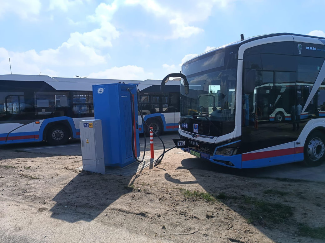 Nowe zeroemisyjne autobusy MPK w Siedlcach jeżdżą trasami linii 12, 16 i 18