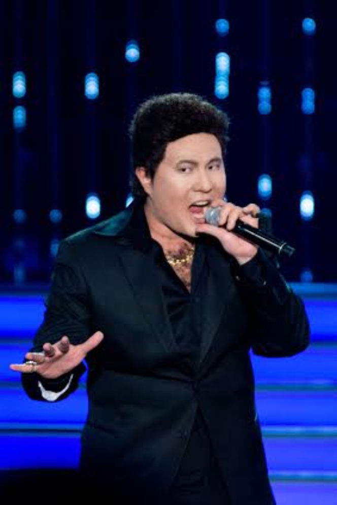 TTBZ5 Bilguun Arianbaatar jako Tom Jones w Sex Bomb