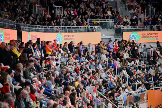 Halowe Mistrzostwa Świata w Lekkoatletyce Kujawy Pomorze 26 w Toruniu. Zdjęcia kibiców i zawodników z 1. dnia imprezy