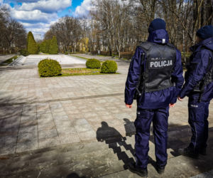 Woj. podlaskie. Sypią się mandaty! Policjanci sprawdzają czy Podlasianie stosują się do ograniczeń