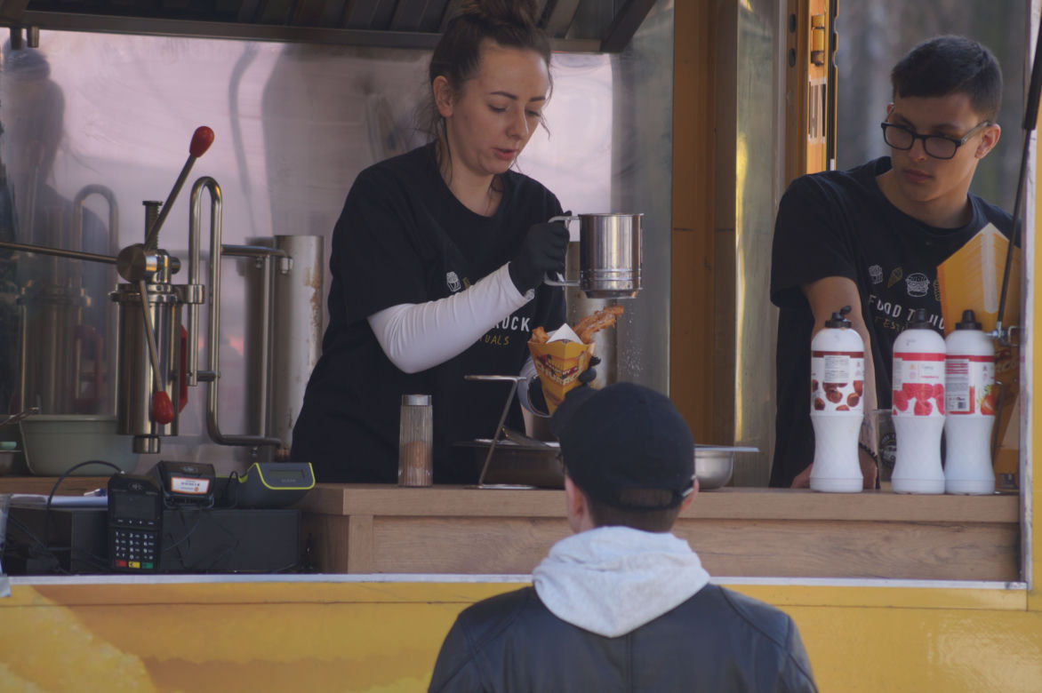 Food Truck Festival 2023 w Bydgoszczy. Wyjątkowe restauracje zaparkowały pod Torbydem [ZDJĘCIA]