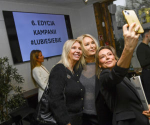 Sadowska w brązie, Richardson w czerwieni, Kumorek z dredami. Co za stylizacje!