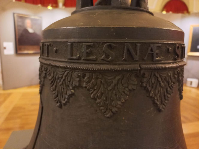 Komu bił ten dzwon? Unikatowy eksponat w muzeum w Lesznie [ZDJĘCIA]