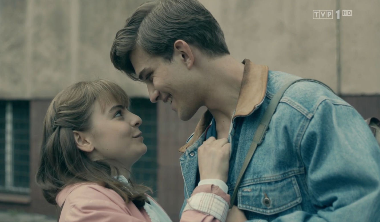 Stulecie Winnych 4, odc. 48: Małgosia (Zofia Stafiej), Marcin (Rafał Kowalski)