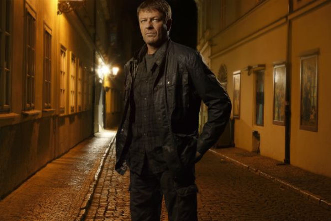 „Missing: Zaginiony”. Paul (Sean Bean)