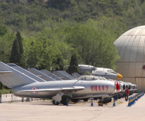 Rój starych myśliwców J-6 przerobionych na drony. Jak Chiny planują obezwładnić obronę Tajwanu?