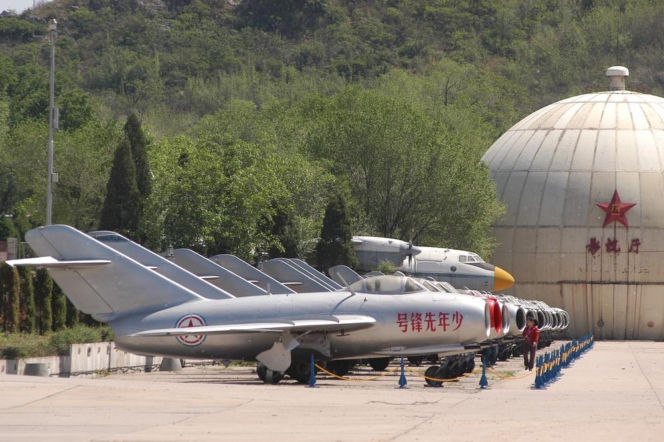 Rój starych myśliwców J-6 przerobionych na drony. Jak Chiny planują obezwładnić obronę Tajwanu?