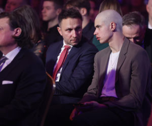 Władimir Semirunnij wsparł zrzutkę u Łatwoganga. Olimpijczyk zgolił włosy i przekazał medal na aukcję