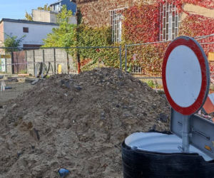 Ulica Krakowska w Siewierzu rozkopana. Mieszkańcy protestują