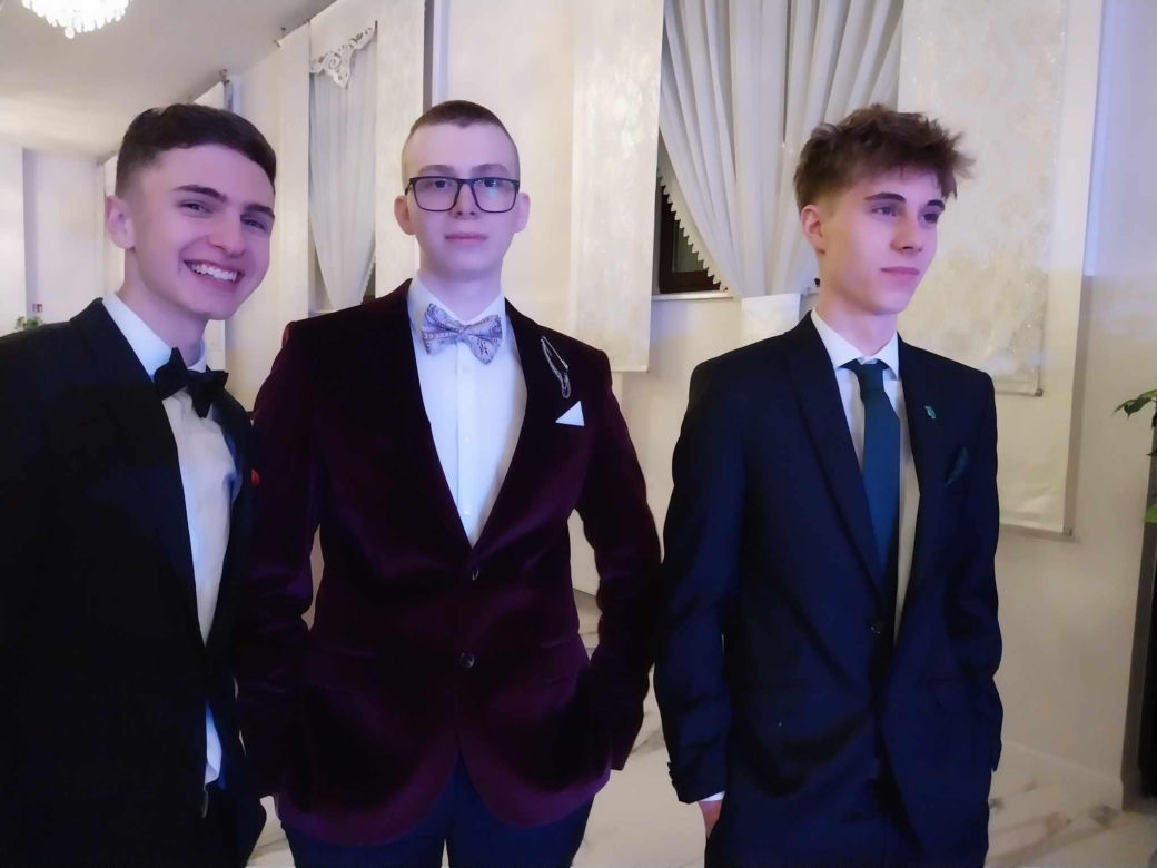 Studniówki 2025: Bal III Liceum Ogólnokształcącego w Starachowicach