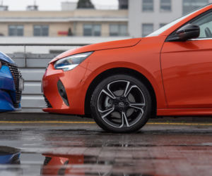 Peugeot 208 Allure vs Opel Corsa Elegance