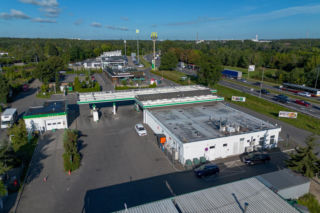 Podłożył ładunek w baku paliwa swojego auta