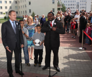 Były poseł zachęca, by mieć dużo dzieci. Sam ma siedmioro! Jeden z synów to znany muzyk