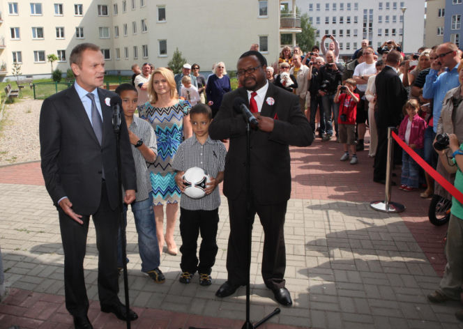 Były poseł zachęca, by mieć dużo dzieci. Sam ma siedmioro! Jeden z synów to znany muzyk